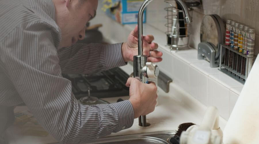 Professional sink repair in Glennville, GA
