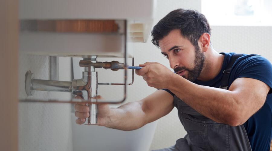 Professional sink repair services in Glennville, GA
